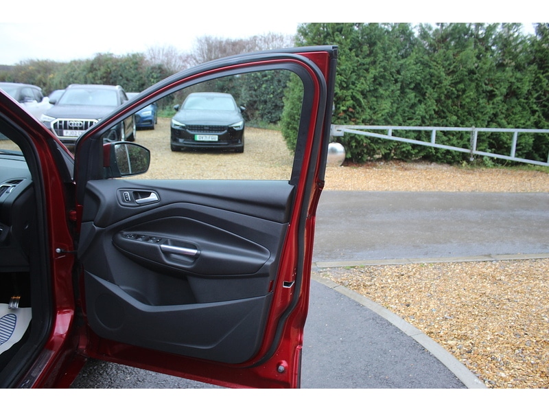 Used Ford Kuga 2017 for sale - 76962839: Photo 28