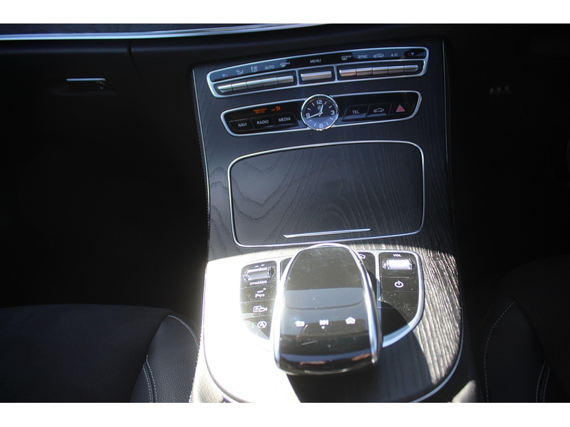 Used Mercedes-Benz E Class 2020 for sale - 76180783: Photo 27
