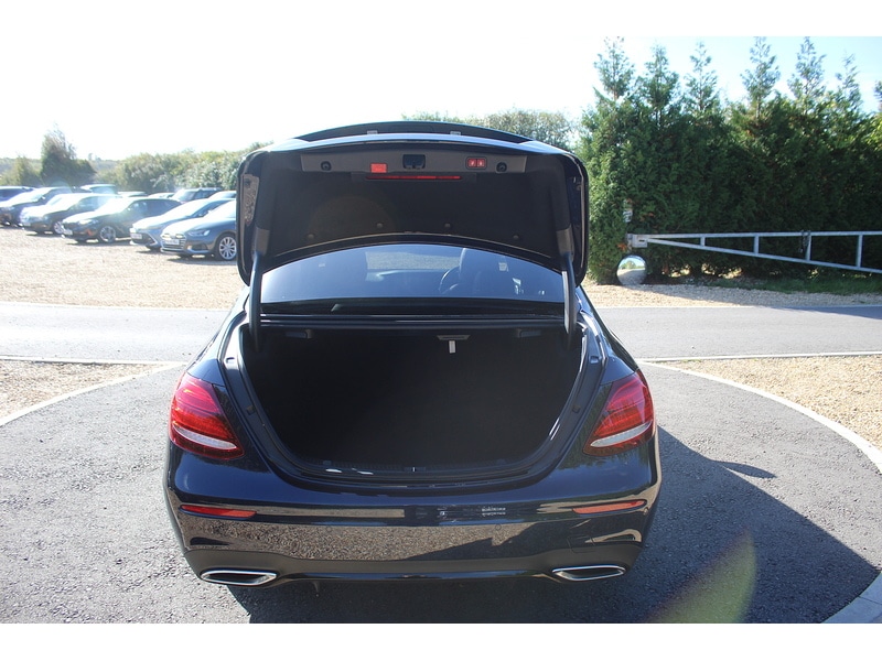 Used Mercedes-Benz E Class 2020 for sale - 76180783: Photo 30