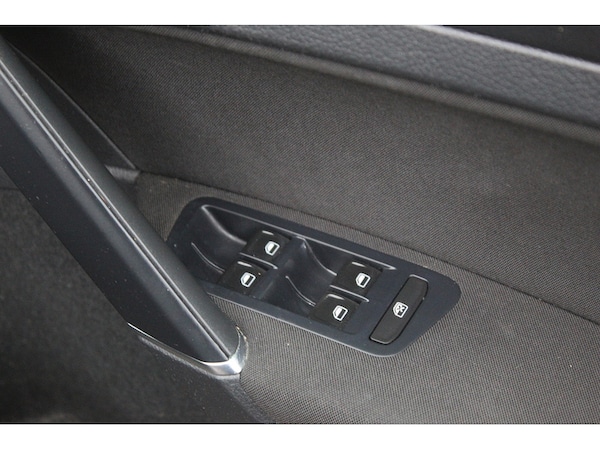 Used Volkswagen Golf 2013 for sale - 76157849: Photo 23