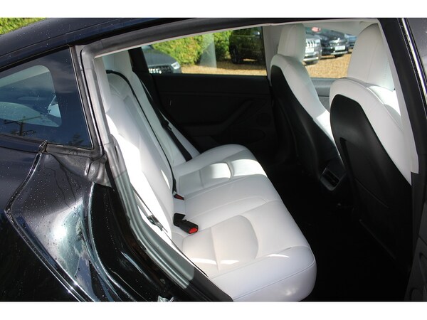 Used Tesla Model 3 2021 for sale - 75724300: Photo 18