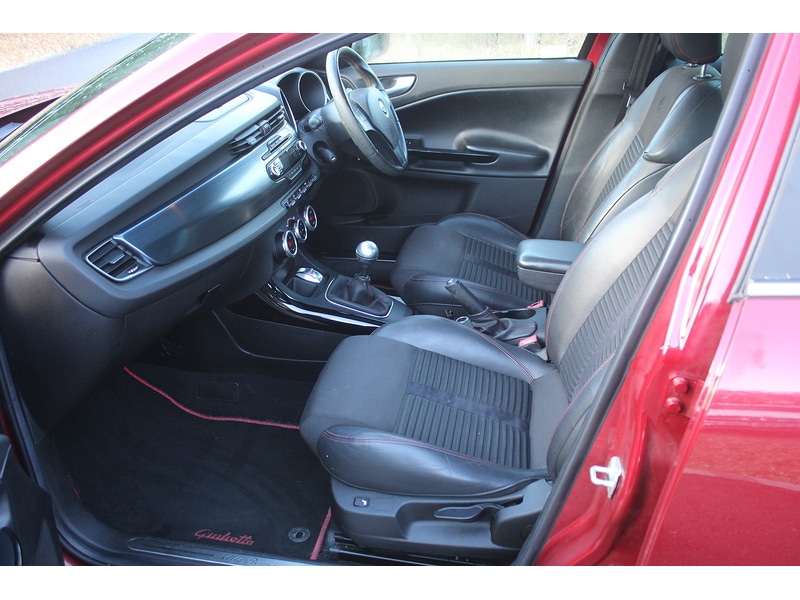 Used Alfa Romeo Giulietta 2011 for sale - 76751500: Photo 15