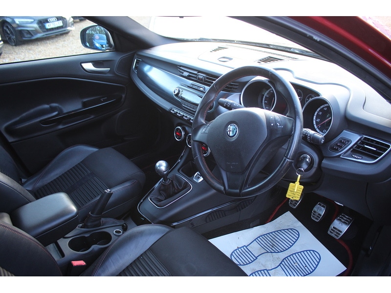 Used Alfa Romeo Giulietta 2011 for sale - 76751500: Photo 27