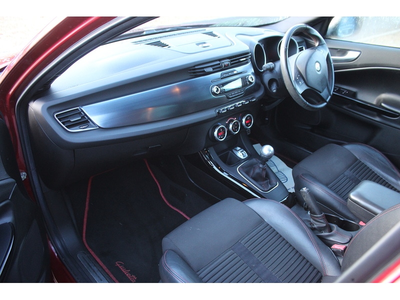 Used Alfa Romeo Giulietta 2011 for sale - 76751500: Photo 28