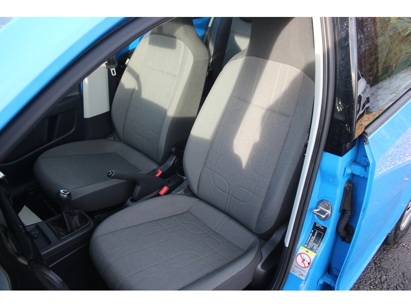 Used Volkswagen up! 2014 for sale - 76934909: Photo 18