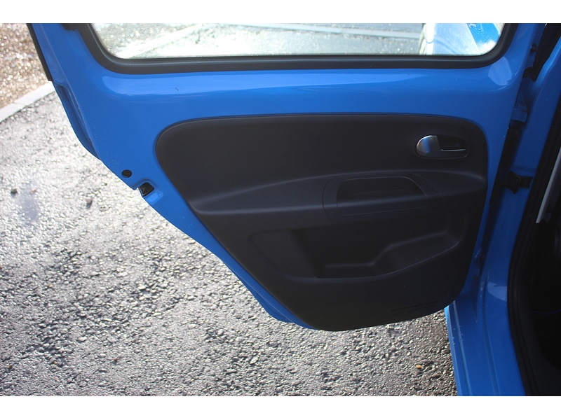 Used Volkswagen up! 2014 for sale - 76934909: Photo 20