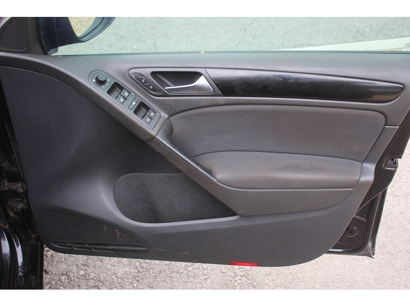 Used Volkswagen Golf 2010 for sale - 76368327: Photo 18