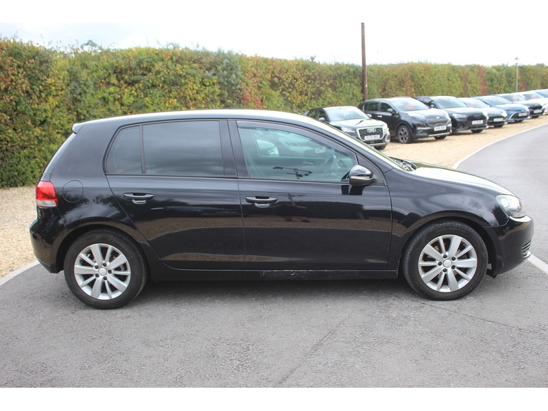 Used Volkswagen Golf 2010 for sale - 76368327: Photo 4