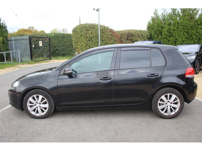 Used Volkswagen Golf 2010 for sale - 76368327: Photo 5