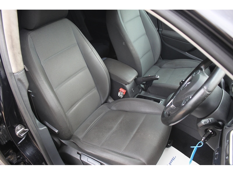 Used Volkswagen Golf 2010 for sale - 76368327: Photo 9