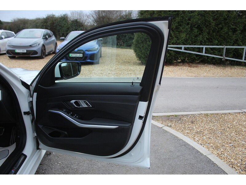 Used BMW 3 Series 2020 for sale - 77584141: Photo 40