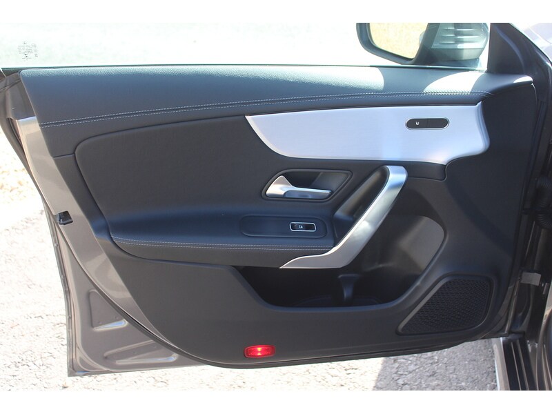 Used Mercedes-Benz CLA 2019 for sale - 75911529: Photo 33