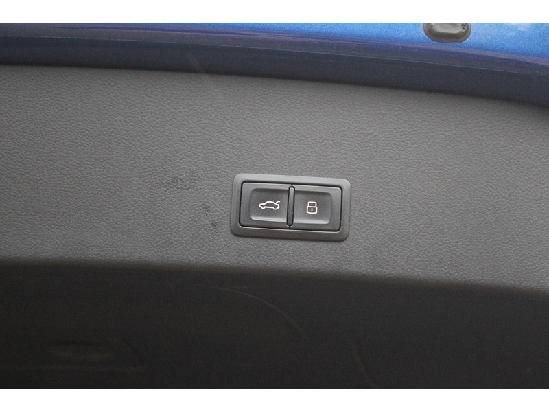 Used Audi S6 Avant 2015 for sale - 76437085: Photo 39