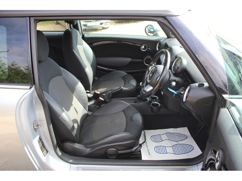 Used MINI Hatch 2010 for sale - 76163680: Photo 12