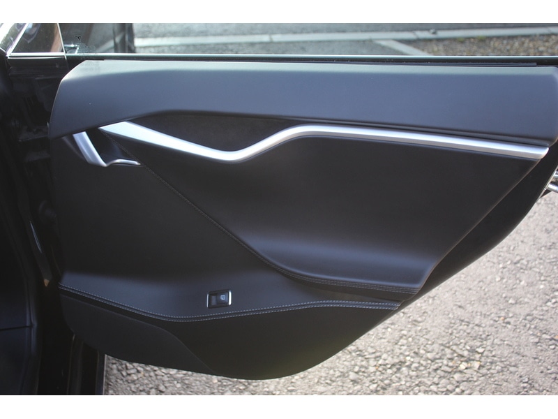 Used Tesla Model S 2018 for sale - 77222964: Photo 21