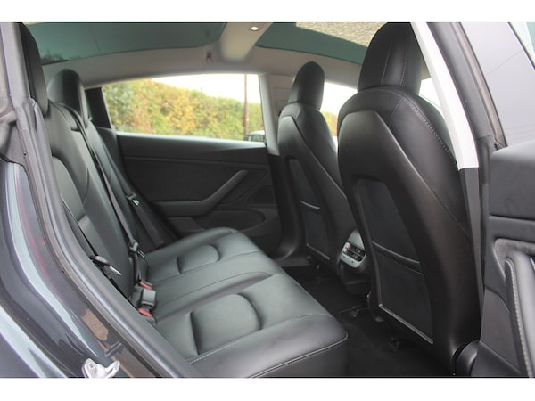 Used Tesla Model 3 2019 for sale - 76253228: Photo 19