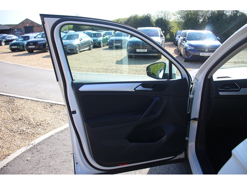 Used Volkswagen Tiguan 2019 for sale - 78083669: Photo 38