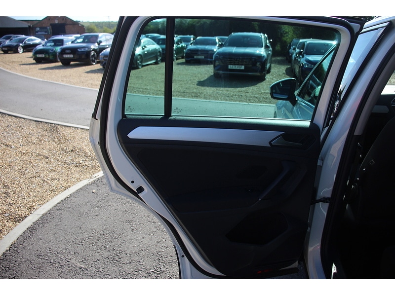 Used Volkswagen Tiguan 2019 for sale - 78083669: Photo 39