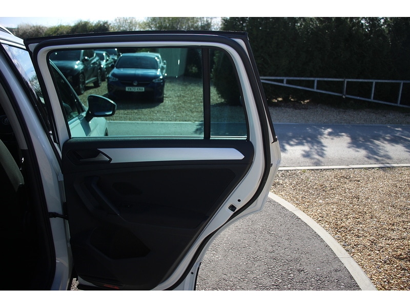 Used Volkswagen Tiguan 2019 for sale - 78083669: Photo 40