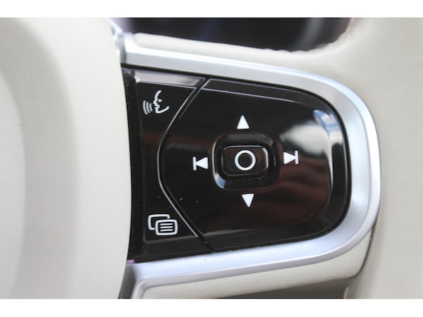 Used Volvo V90 Cross Country 2022 for sale - 75693630: Photo 28