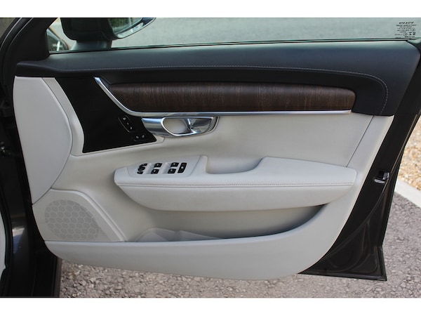 Used Volvo V90 Cross Country 2022 for sale - 75693630: Photo 30