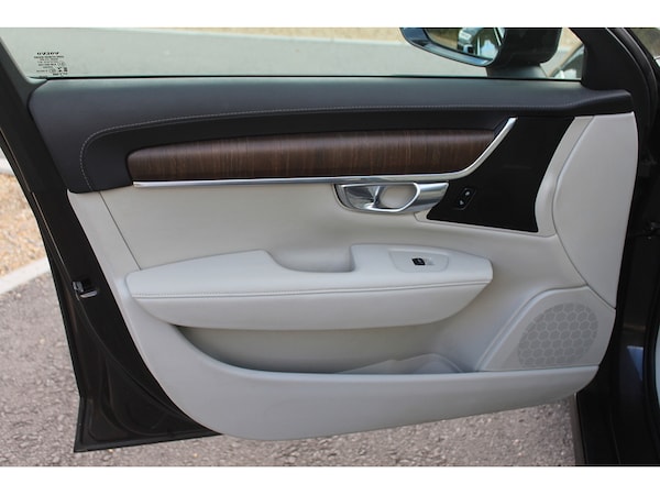 Used Volvo V90 Cross Country 2022 for sale - 75693630: Photo 31