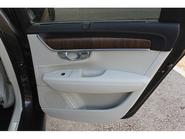 Used Volvo V90 Cross Country 2022 for sale - 75693630: Photo 33