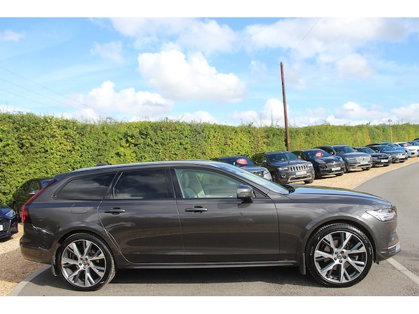 Used Volvo V90 Cross Country 2022 for sale - 75693630: Photo 7