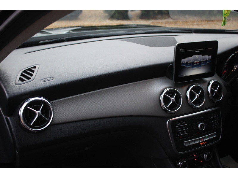 Used Mercedes-Benz GLA 2019 for sale - 77012279: Photo 14