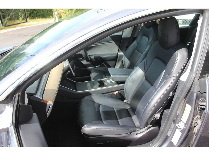 Used Tesla Model 3 2020 for sale - 75704331: Photo 14