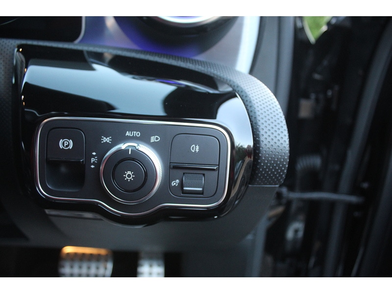 Used Mercedes-Benz A-Class 2018 for sale - 76599956: Photo 30