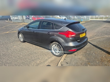 Used Ford Focus 2017 for sale - 78163834: Photo