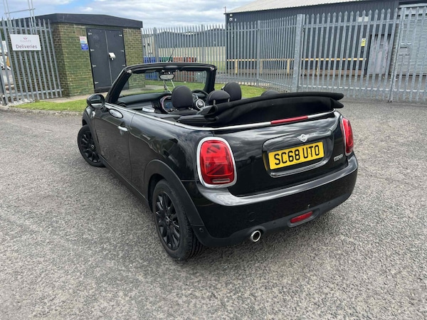 Used MINI Convertible 2018 for sale - 75731521: Photo 17