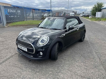 Used MINI Convertible 2018 for sale - 75731521: Photo