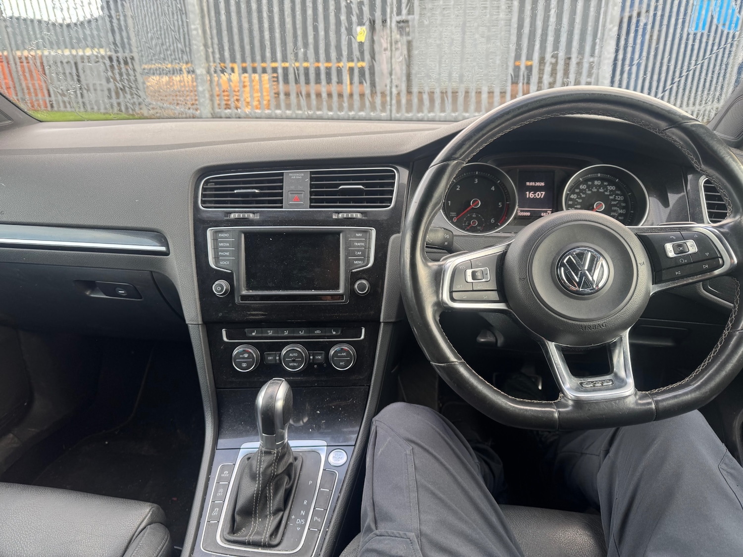 Used Volkswagen Golf 2016 for sale - 77848405: Photo 10