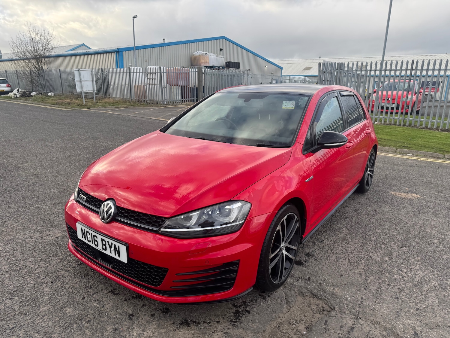 Used Volkswagen Golf 2016 for sale - 77848405: Photo 2