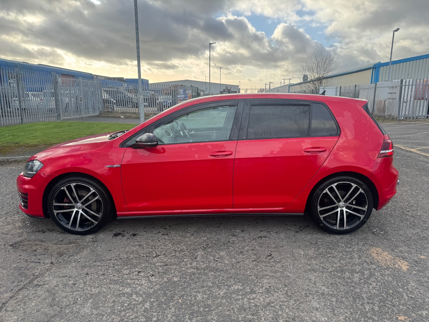 Used Volkswagen Golf 2016 for sale - 77848405: Photo 3