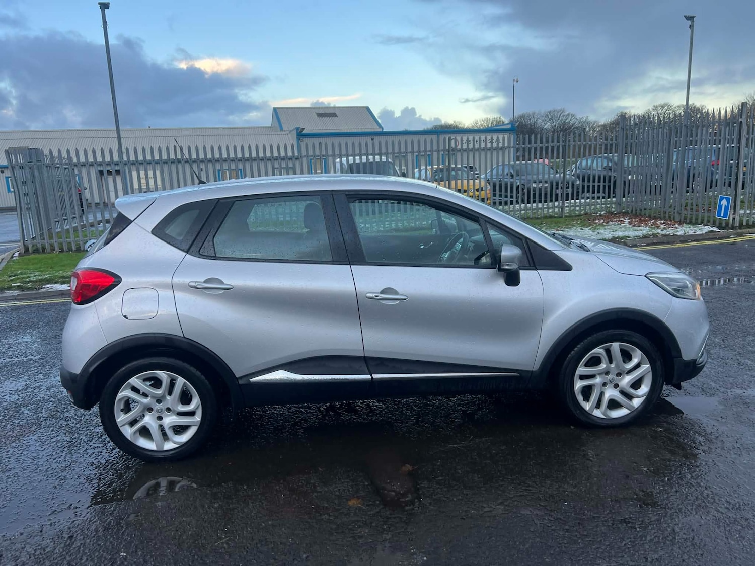 Used Renault Captur 2014 for sale - 76638401: Photo 8