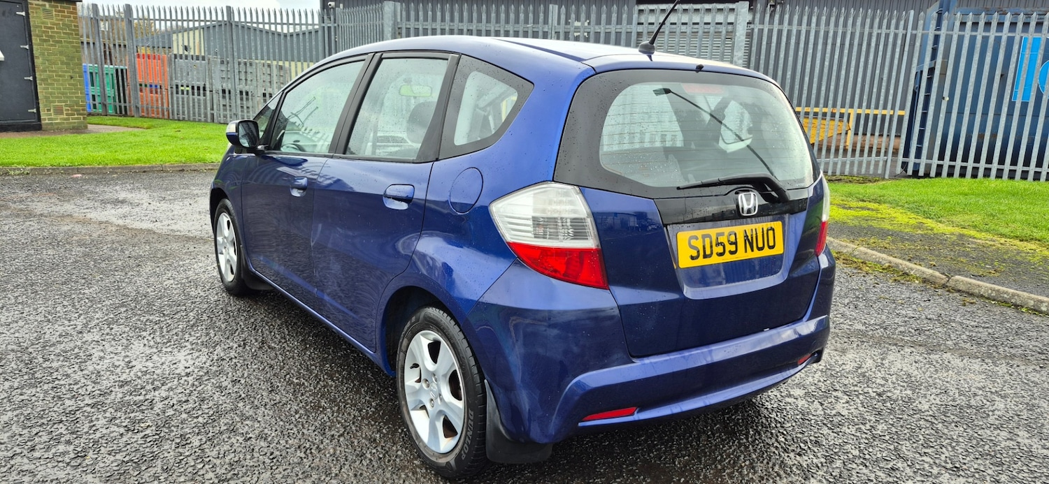 Used Honda Jazz 2010 for sale - 76517859: Photo 6