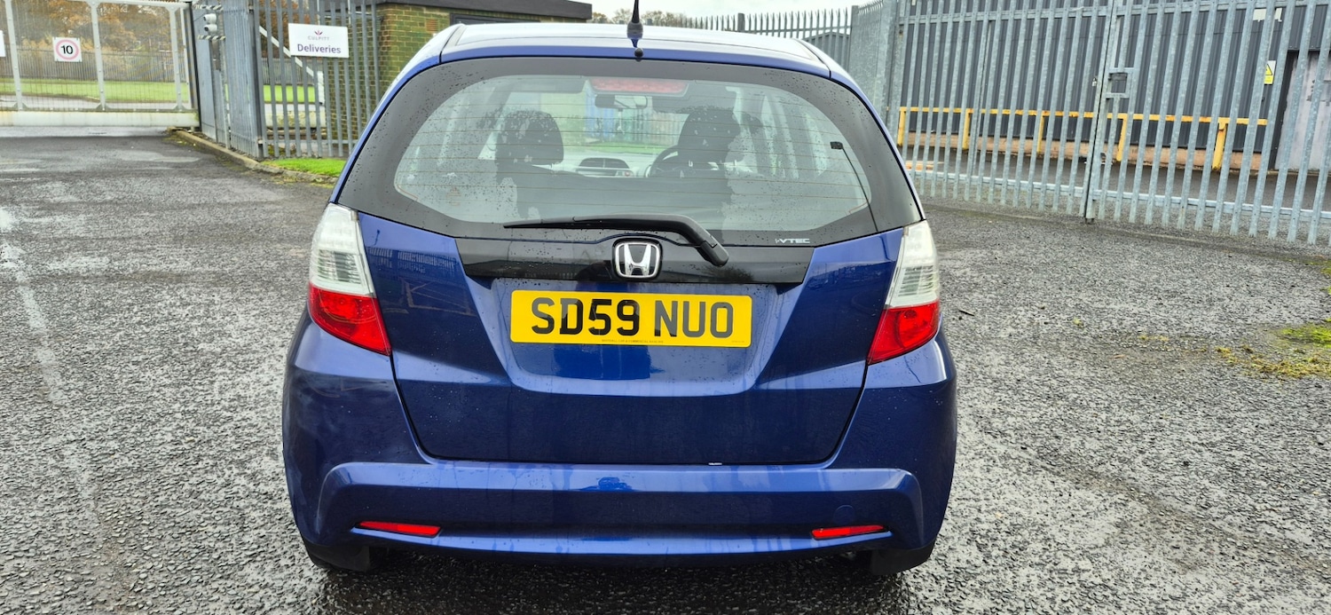 Used Honda Jazz 2010 for sale - 76517859: Photo 7