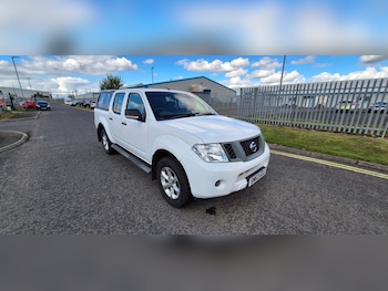 Nissan - Navara