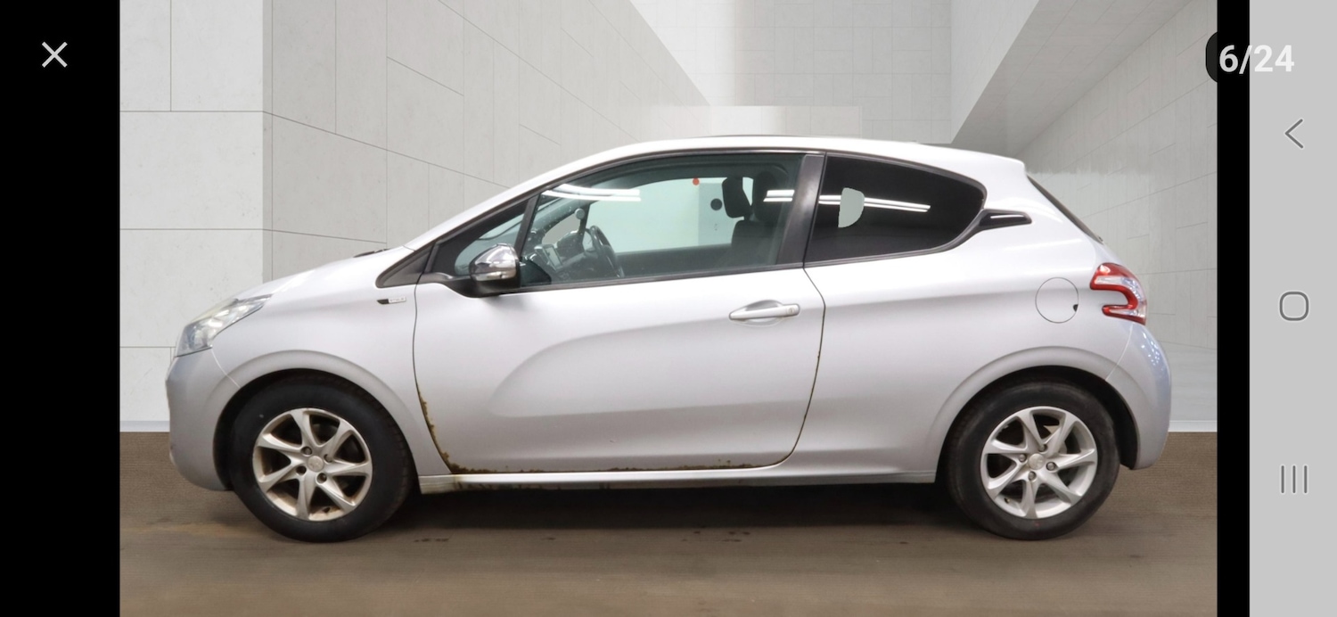 Used Peugeot 208 2015 for sale - 78155745: Photo 6