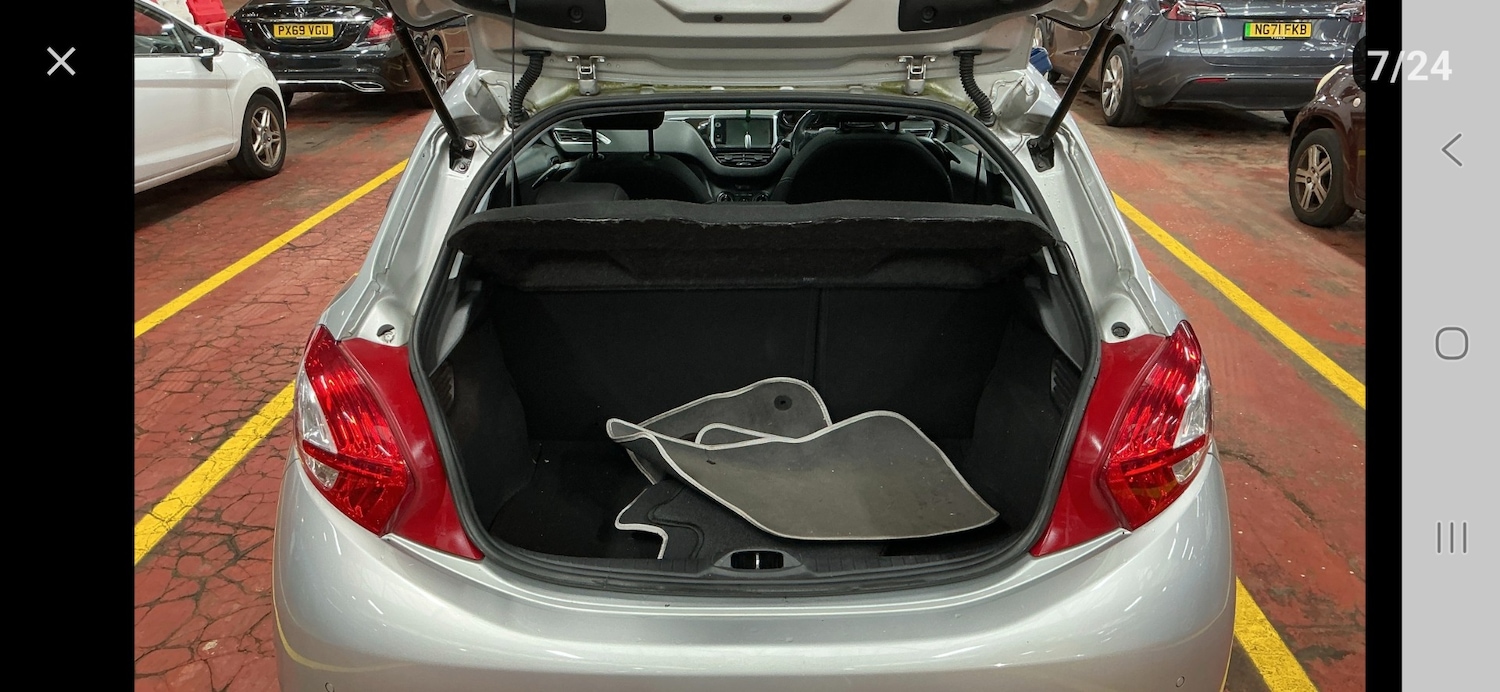 Used Peugeot 208 2015 for sale - 78155745: Photo 7