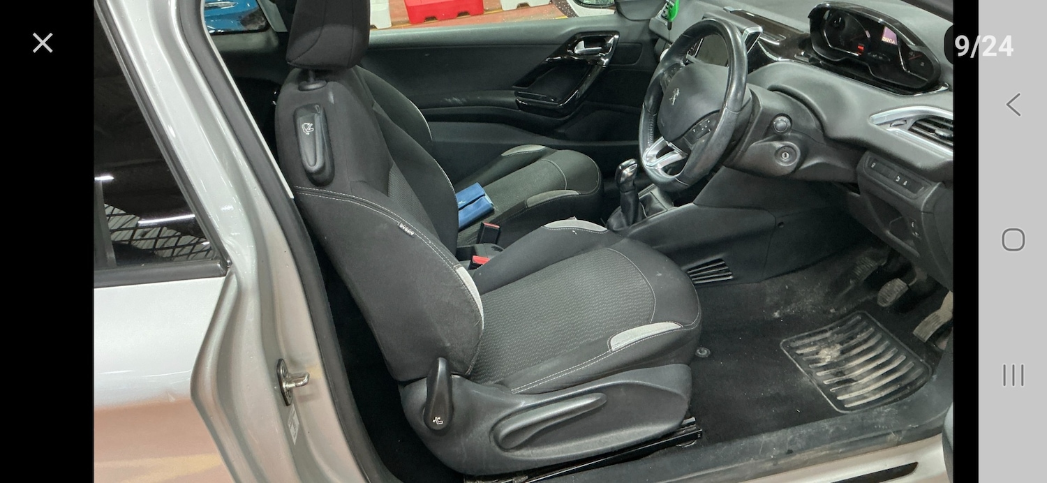 Used Peugeot 208 2015 for sale - 78155745: Photo 8