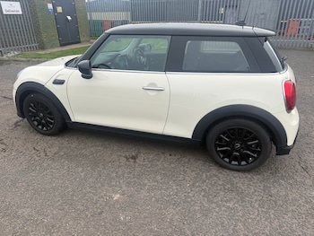 Used MINI Hatch 2021 for sale - 78112702: Photo
