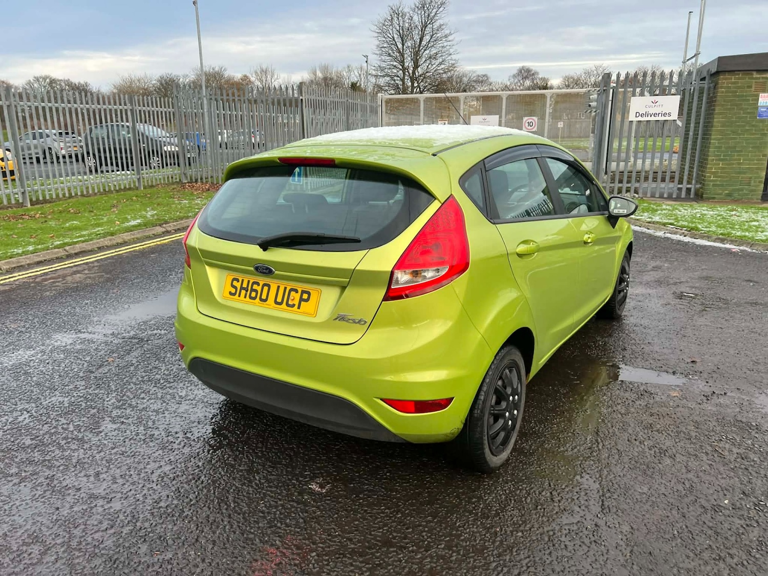 Used Ford Fiesta 2010 for sale - 76650798: Photo 2