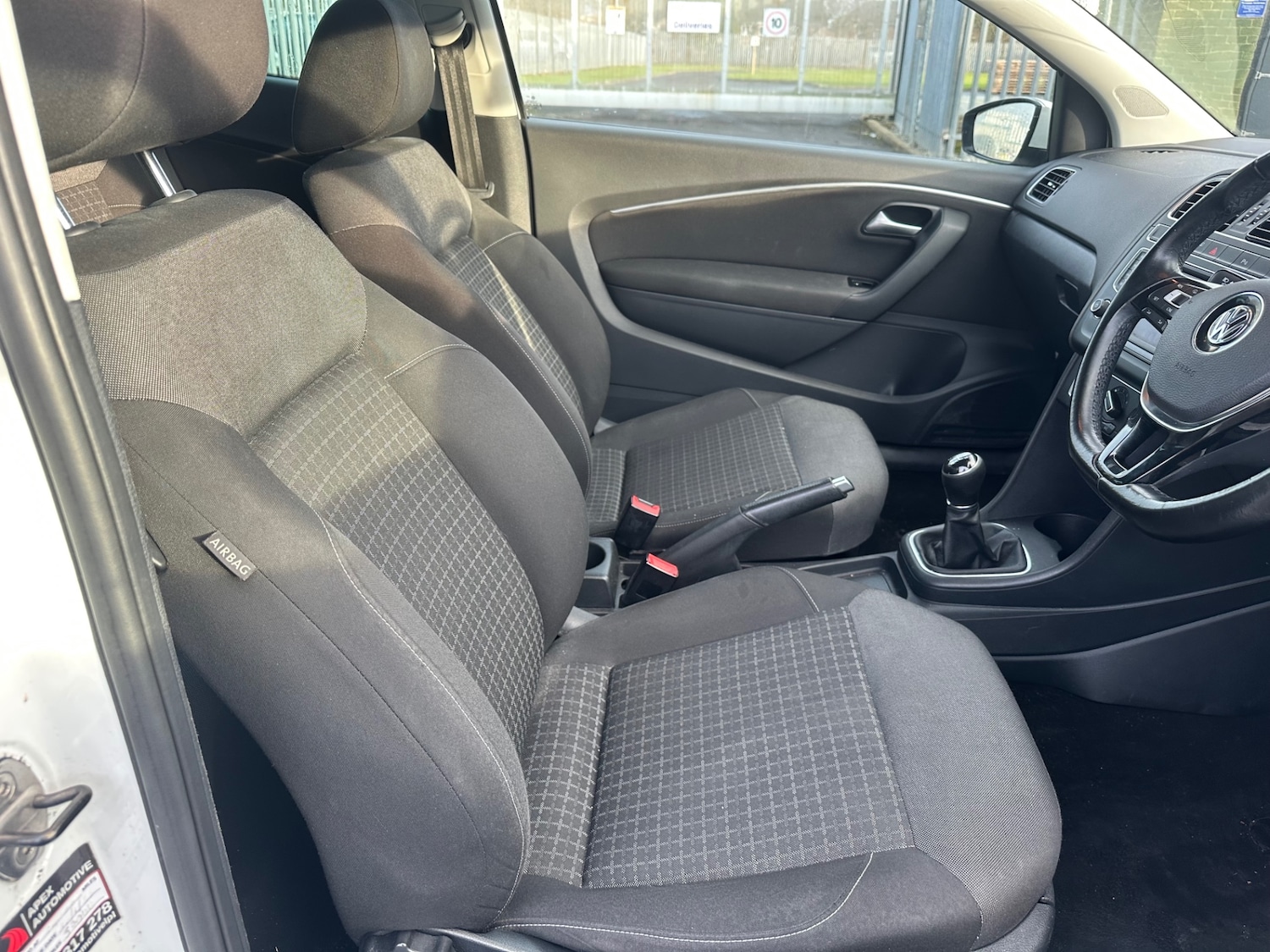 Used Volkswagen Polo 2016 for sale - 77254499: Photo 10