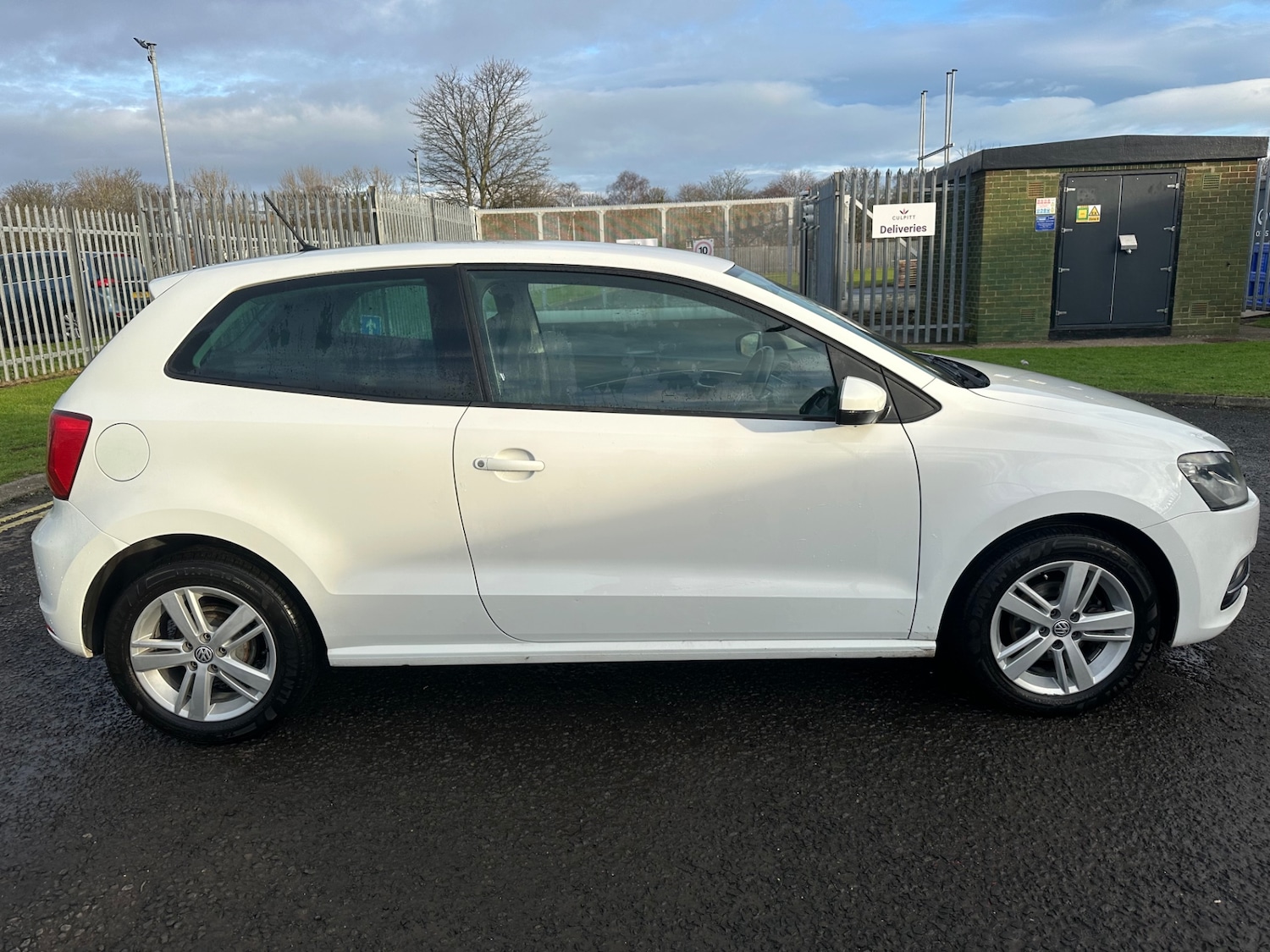 Used Volkswagen Polo 2016 for sale - 77254499: Photo 6