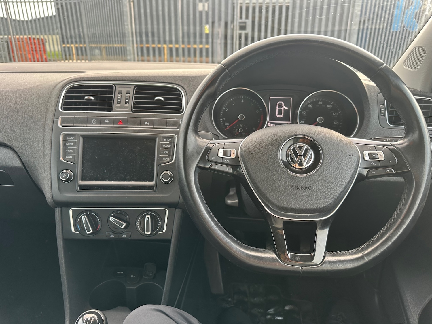 Used Volkswagen Polo 2016 for sale - 77254499: Photo 8