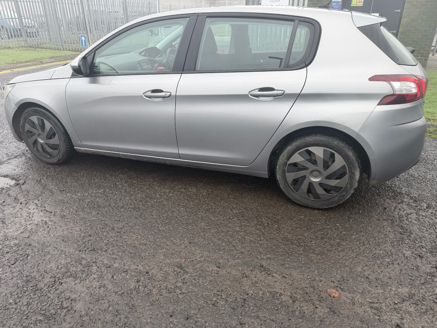 Used Peugeot 308 2015 for sale - 78112747: Photo 6